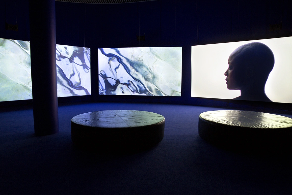 Isaac Julien - Western Union: small boats