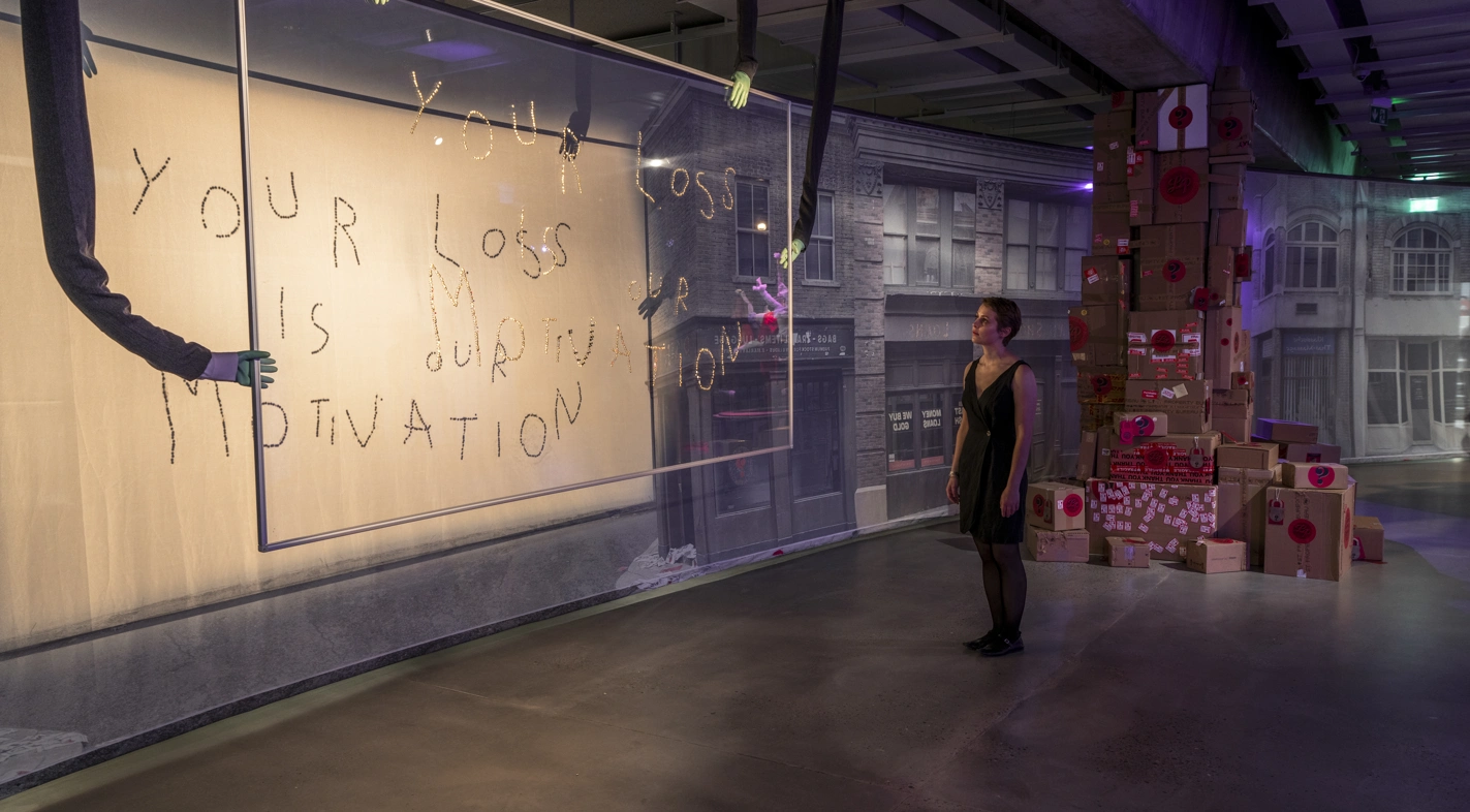 Jenkin van Zyl - Lost Property ARoS 2025. Installationsfoto: Mads Smidstrup © ARoS 2025